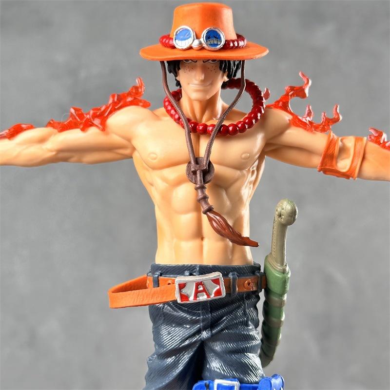 Manga King of Thieves 28pcs Anime Character Statue Handpiece Anime Model Chassis Toys Ornament