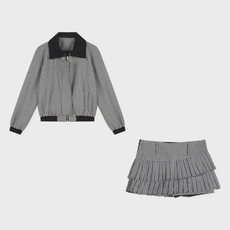 Women's American Retro Plaid Short Jacket & Pleated Skirt Two-Piece Set