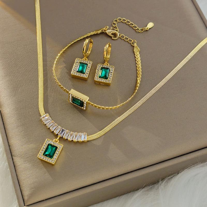 Meier Emerald zircon necklace, bracelet, and earring set - vintage court style