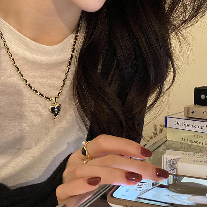 Geometric Stylish Vintage Black Agate Ring Modern Adjustable Copper Ring For Women