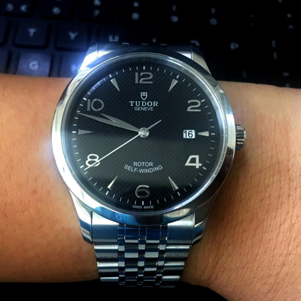 Tudor Seria 1926 Automatyczny Mechanizm Mechaniczny Wodoodporny 100 M Zegarek 41 Mm Czarna Tarcza Stalowa Koperta Stalowa Bransoleta M91650-0002
