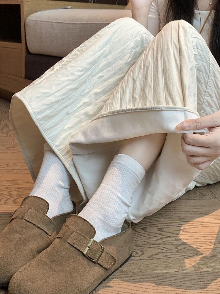 Women's Autumn/Winter 2025 Coffee Quilted Wide-Leg High-Waisted Culottes Skirt - Plus Velvet, Slimming, Thickened, Three-Quarter Length.