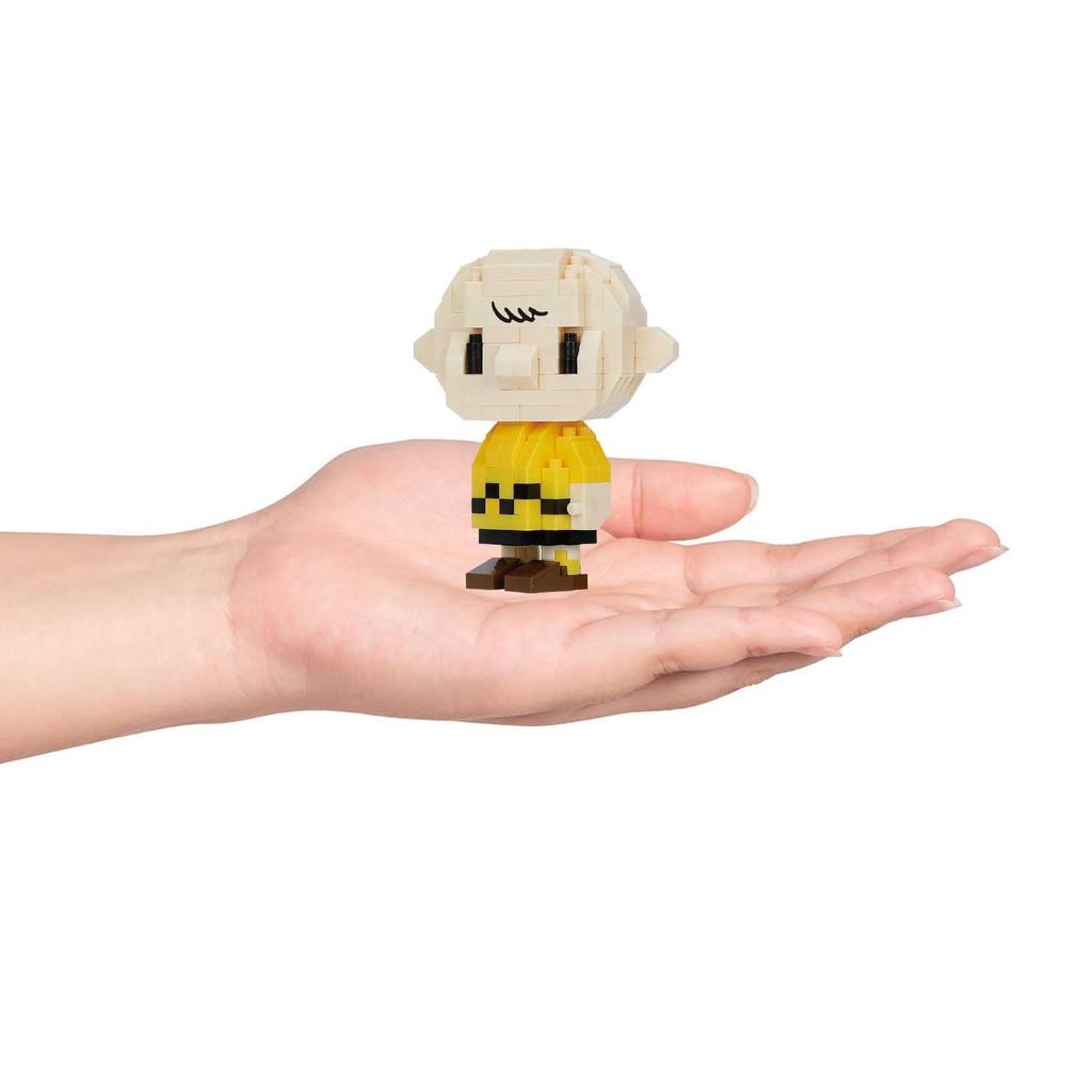 Kawada Nanoblock Charlie Brown and Snoopy X 14 X 14 Cm Ages 12 and Up Interior Hobby NBH_252 4.5 NBH_252