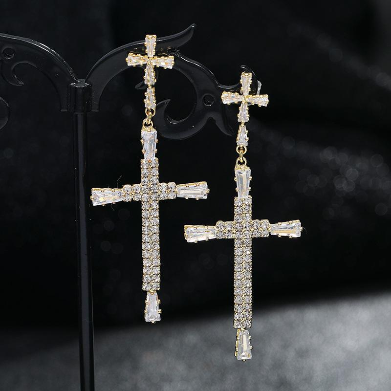 Korean Niche Design Temperament Socialite Crystal Earrings Women's High-end Sense Retro Fringed Long Earrings Trendy Earrings