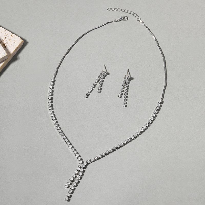 Diamond necklace set jewelry retro high-end fringed earrings women's simple and versatile jewelry