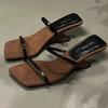 Internet-Berühmtheit Keilabsatz Zehensteg Französisch kleine coole Slipper Feenschuhe 2024 neu Sommer tragen Riemchen High Heel Sandalen
