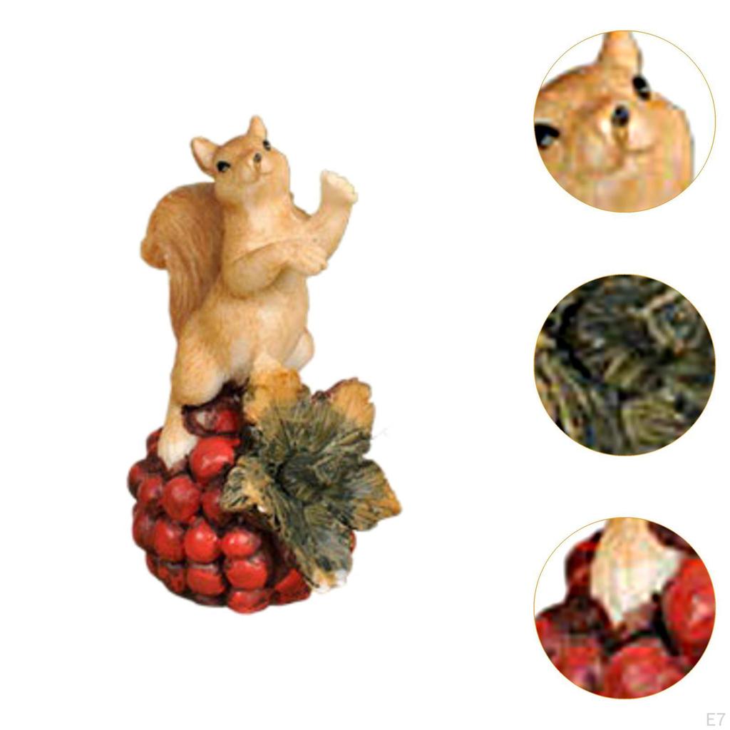 Garden Sculpture Squirrel Ornament Animal Model Novelty Statue Resin Figurine for Park