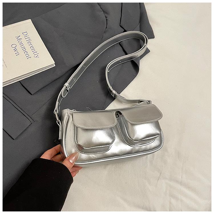 High-value simple shoulder underarm commuter bag women's 2025 summer new fashion messenger small square bag
