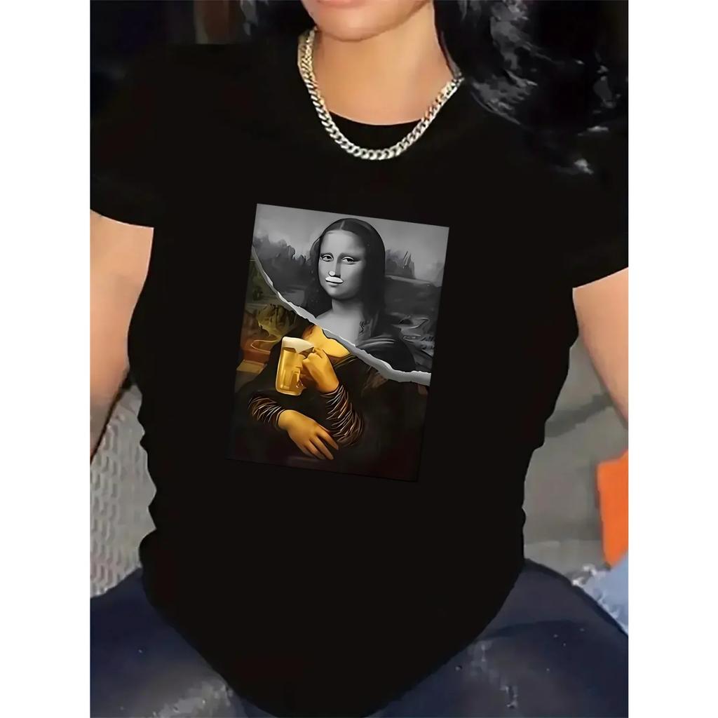 Funny Mona Lisa with Chicken T Shirt Women Short Sleeve Casual Top Humor Art Graphic Comfort Soft Fabric for Everyday Wear