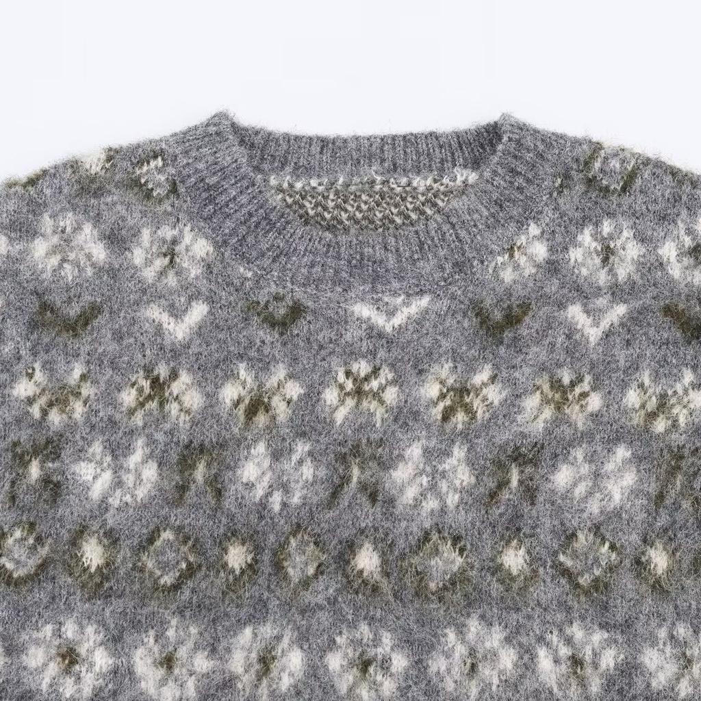 European and American style, new women's clothing, foreign-style color-rubbing effect jacquard knitted sweater 2142/230/802
