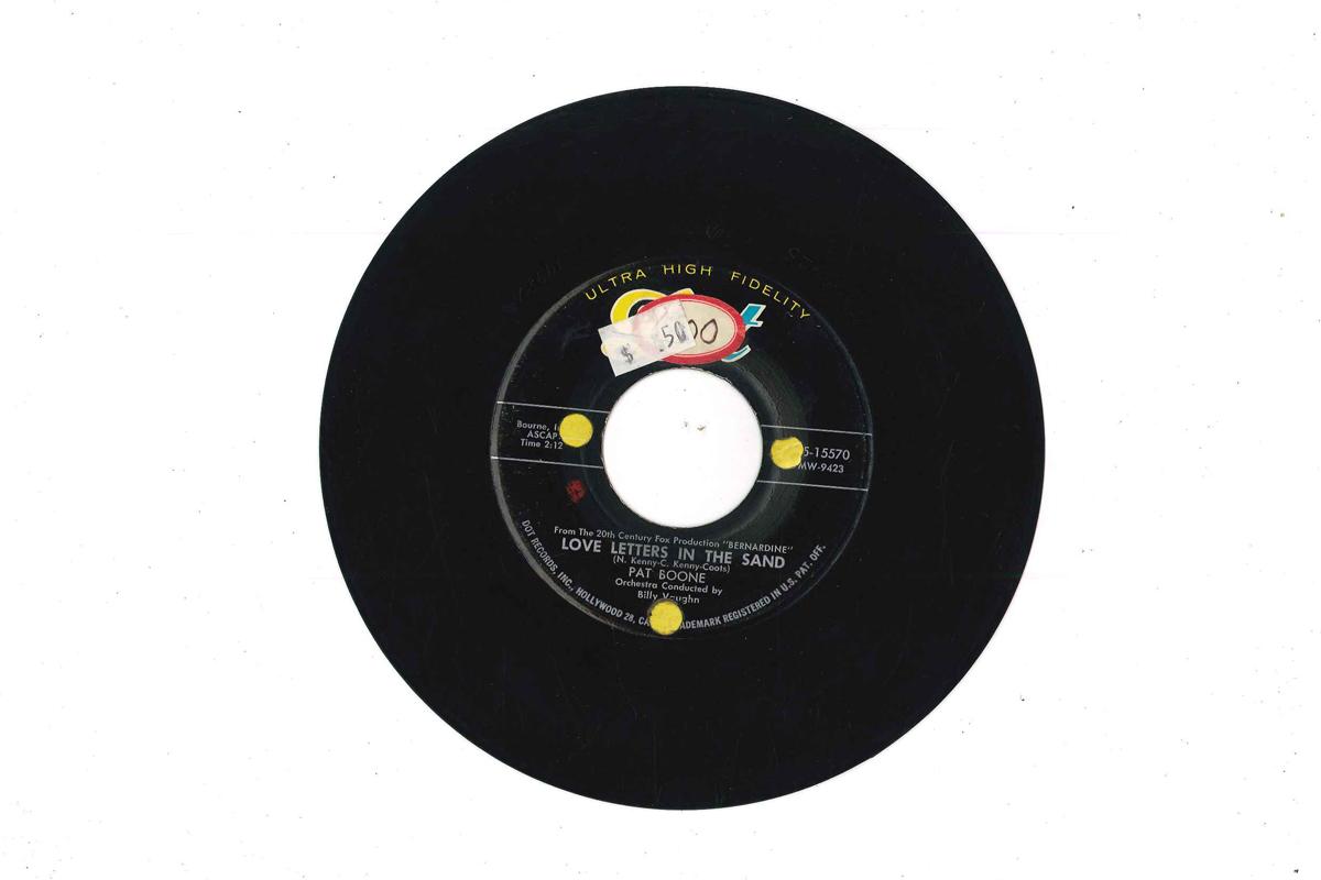 

7inch Record PAT BOONE - Love Letters In The Sand / Bernardi 4515570 DOT 1957 US Pop Used
