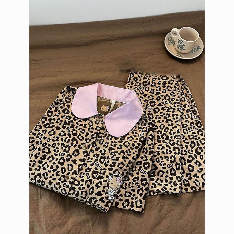 

Contrasting color edge leopard print pajamas women s summer cardigan short-sleeved shorts two-piece set fashion high-end women s loungewear S