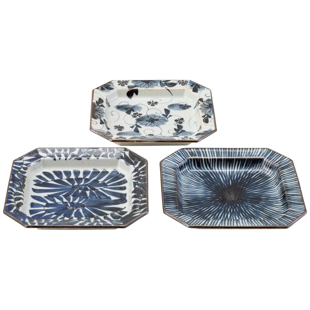 Nishikai Ceramics Hasami Ware Plate Dishes 15 x 16 cm Set of 3 in Cosmetic Box Hand Painted Old Dyed Crest Octagonal Made in Japan 20582 Navy