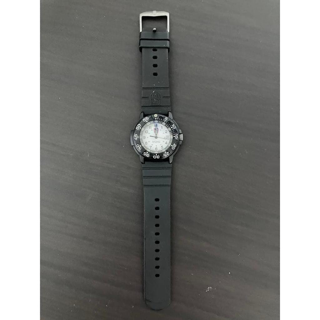 Used Junk item Luminox
