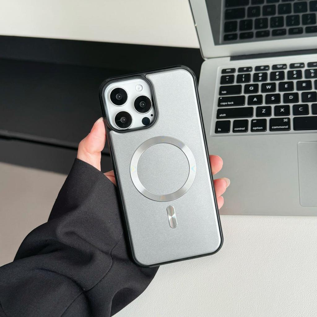 Złota Tarcza Odpowiednia dla IPhone16 Jednolity Kolor Skóra w Dotyku Wzór CD Magnetyczne Etui z Przyssawką Apple 16PM Magnetyzacja Dwa w jednym 15 Etui Ochronne