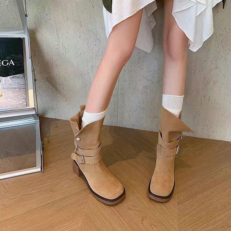 

Xiaohongshu popular short boots for women wear 2025 autumn and winter new versatile matte beef thick high-heeled western boots versatile 40 хакі