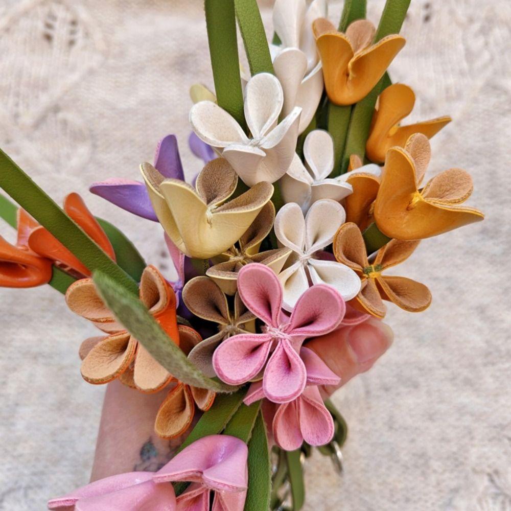 Hanger Tulip Bouquet Leather Pendant Handmade Bag Pendant Multi-color Flower Pu Keychain  Men
