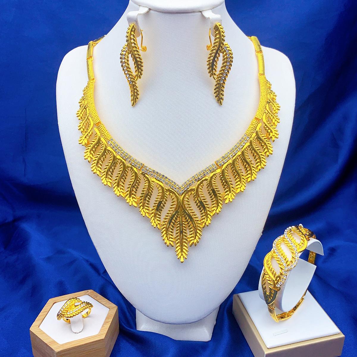 Dubai 24K Gold Bridal Jewelry Set Middle East Women s Necklace Ring Earrings Bracelet Four-piece Set 2026 45CM