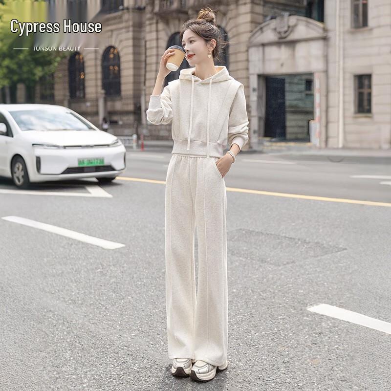 

Женский осенний спортивный костюм Silbaish L