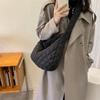 Autumn and Winter 2025 New Shoulder Bag Women's Cloud Folds Casual Personality Large Capacity Cotton Bag Messenger Bag Commuting