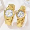 2 STÜCK Gold Retro Runde Zeiger Quarz Uhr Klassische Simulation Elastisches Armband Uhr Geeignet für Männliche und Weibliche Paare
