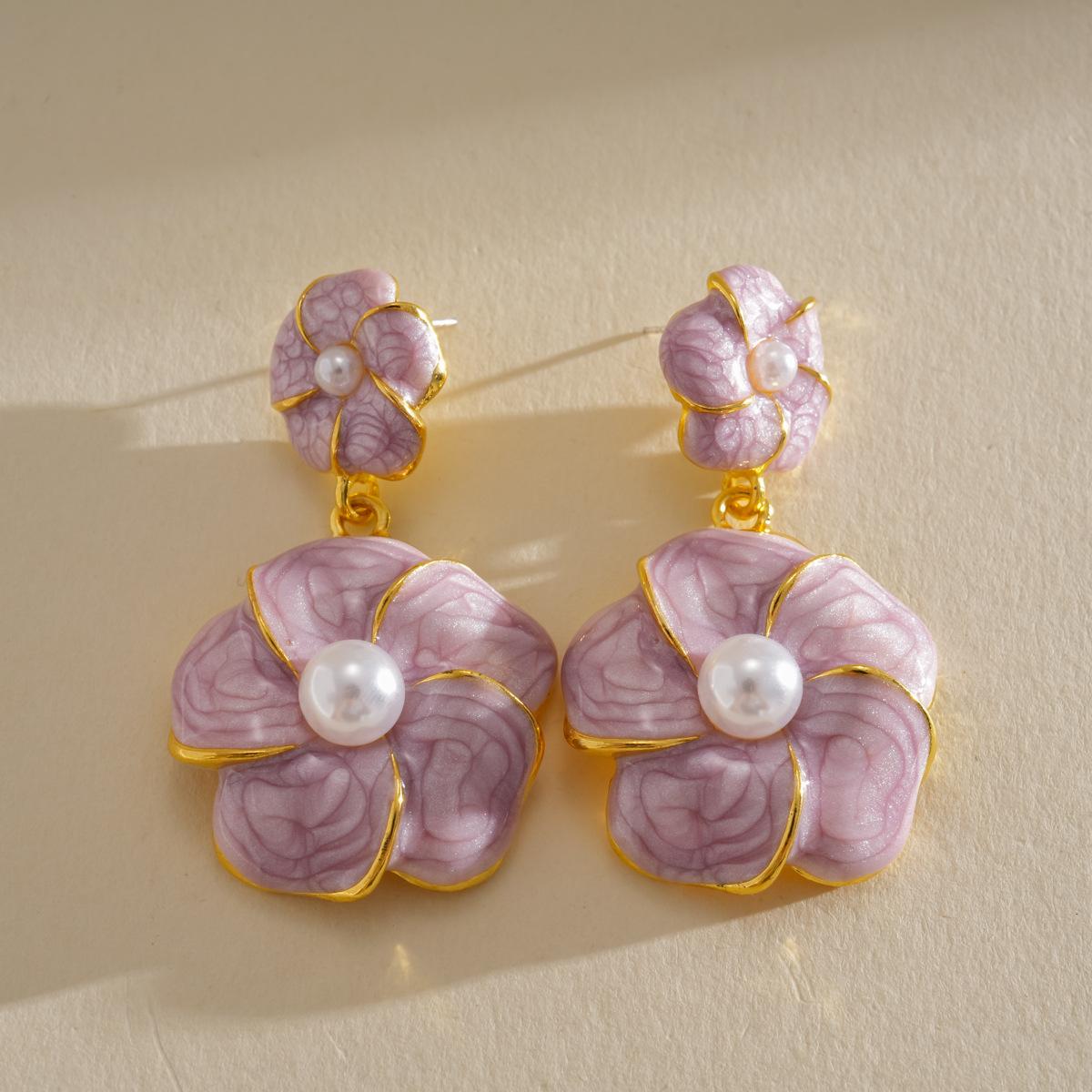DIGADAGU Alloy Flower Plant Dangle Earrings New Simple Luxury Earrings Women Party Zircon Accessories фиолетовый