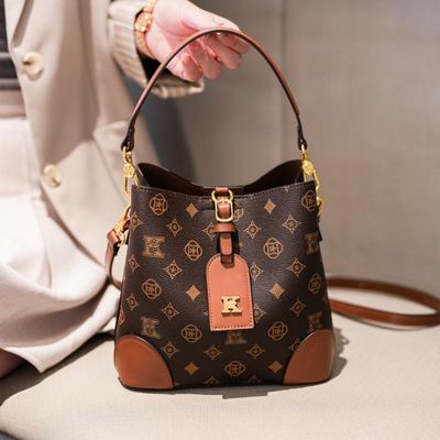 Premium Bag Women's New Presbyopia Large-capacity Bag Women's Bucket Bag Versatile Shoulder Messenger Bag