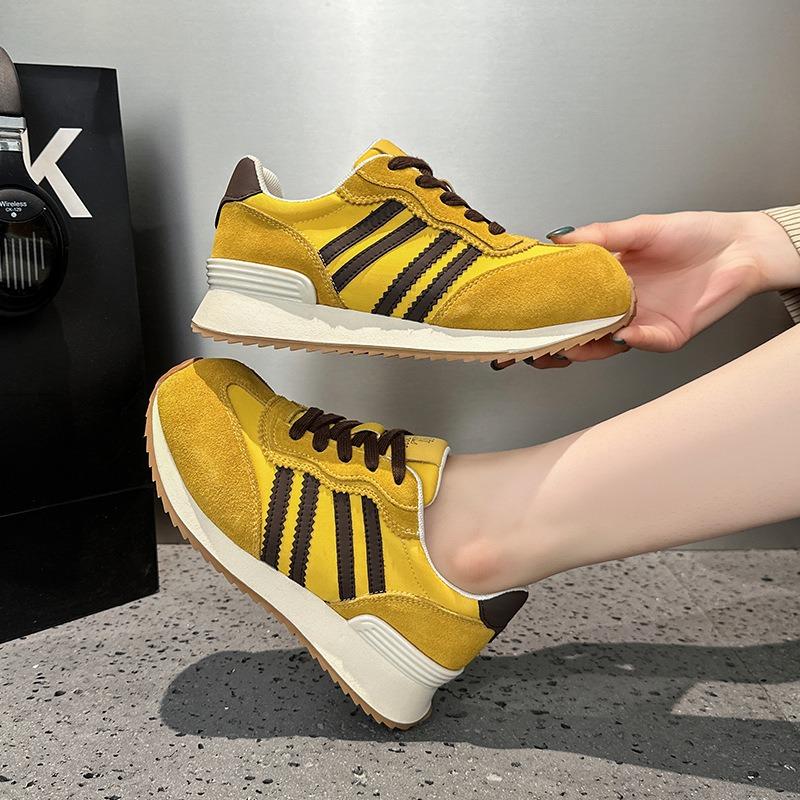 

Thin new summer women s shoes breathable mesh sports board shoes running shoes 35 жёлтый