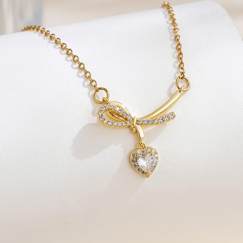 

Korean Zircon Teardrop Necklace - Trendy High-End Clavicle Chain Design