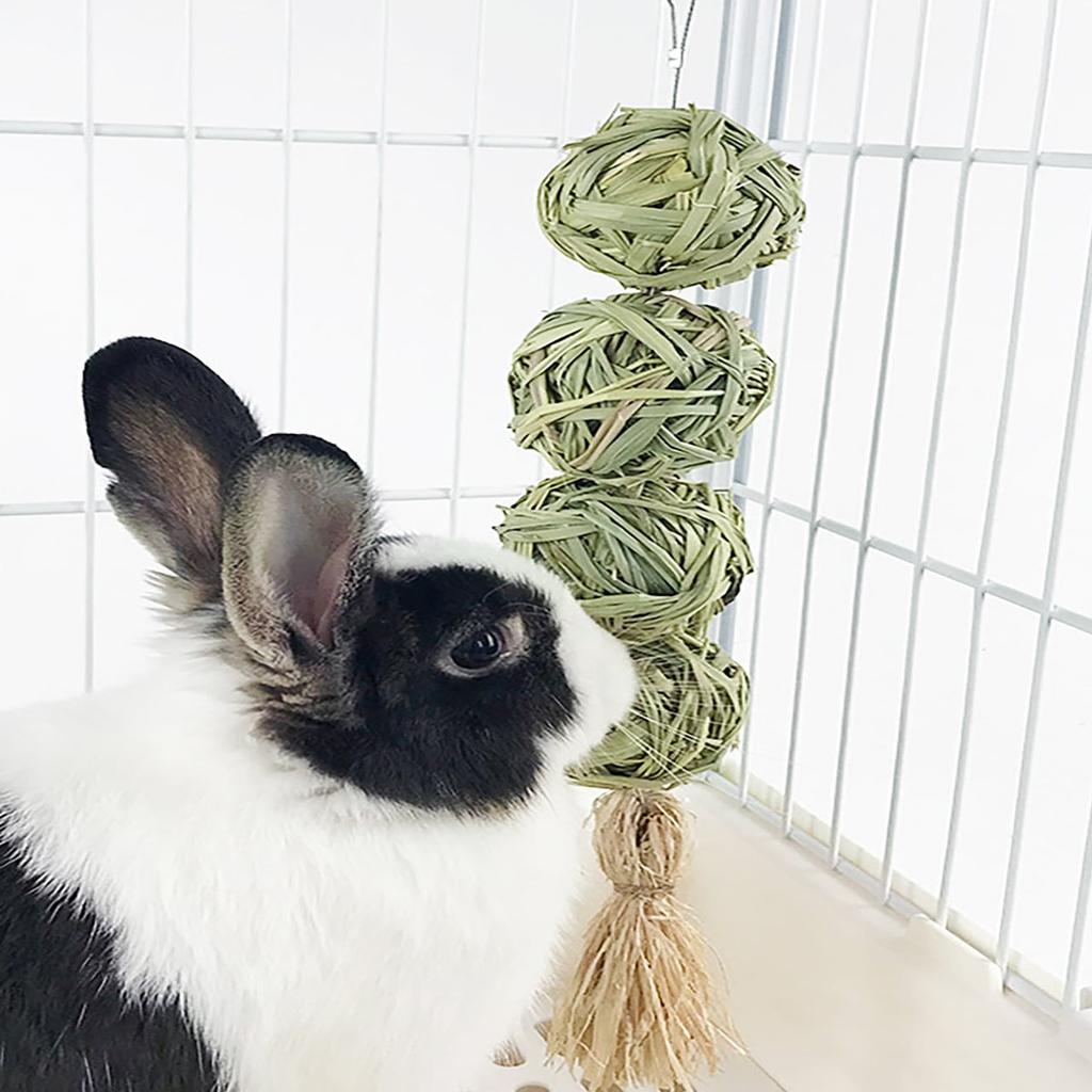 Natural Aquatic Grass Ball Small Animal Chew Toy for Rabbits Hamsters Chinchillas Corn Ear Molar Chew Toy for Pet Teeth Grinding
