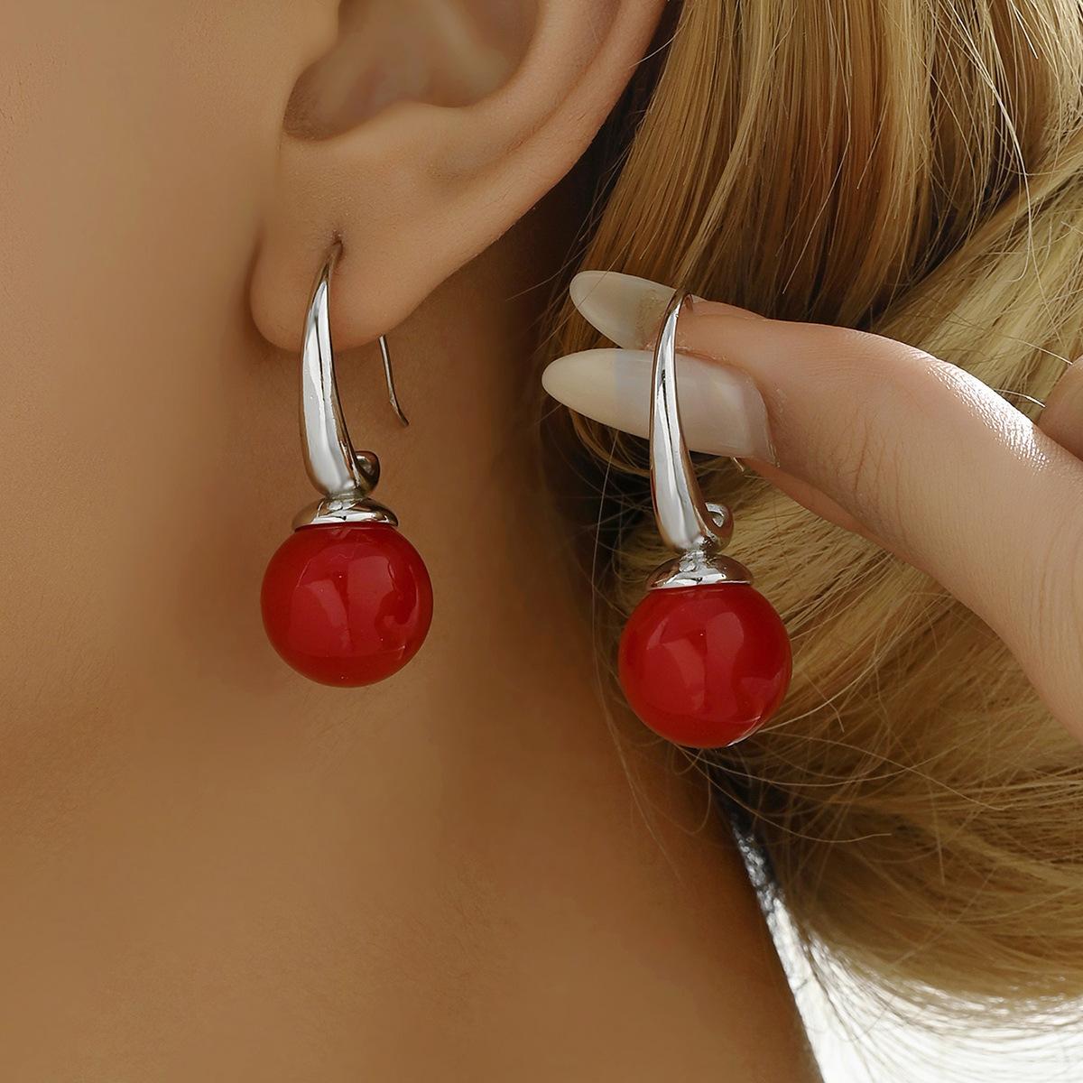 

Рекомендация нового продукта 2025 года, праздничная атмосфера, серьги с красным агатом, серьги-крючки, летние серьги-конфетки в свежем стиле