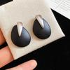 European and American Silver Needle Geometric Wood Pleated Stud Earrings Cool Dark Wind Earrings Light Luxury High-end Earrings