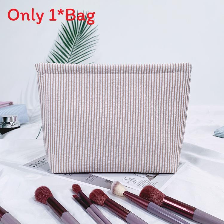 Boho Embroidered Travel Makeup Bag With Breathable Polyester For Daily Use