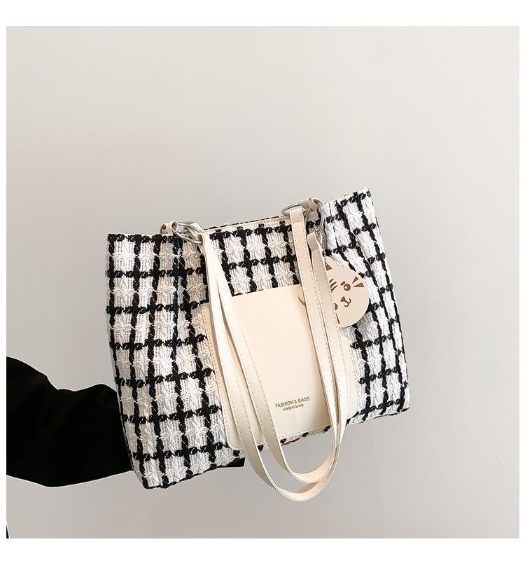Checkered Women's Casual Simple Large Capacity Tote Bag