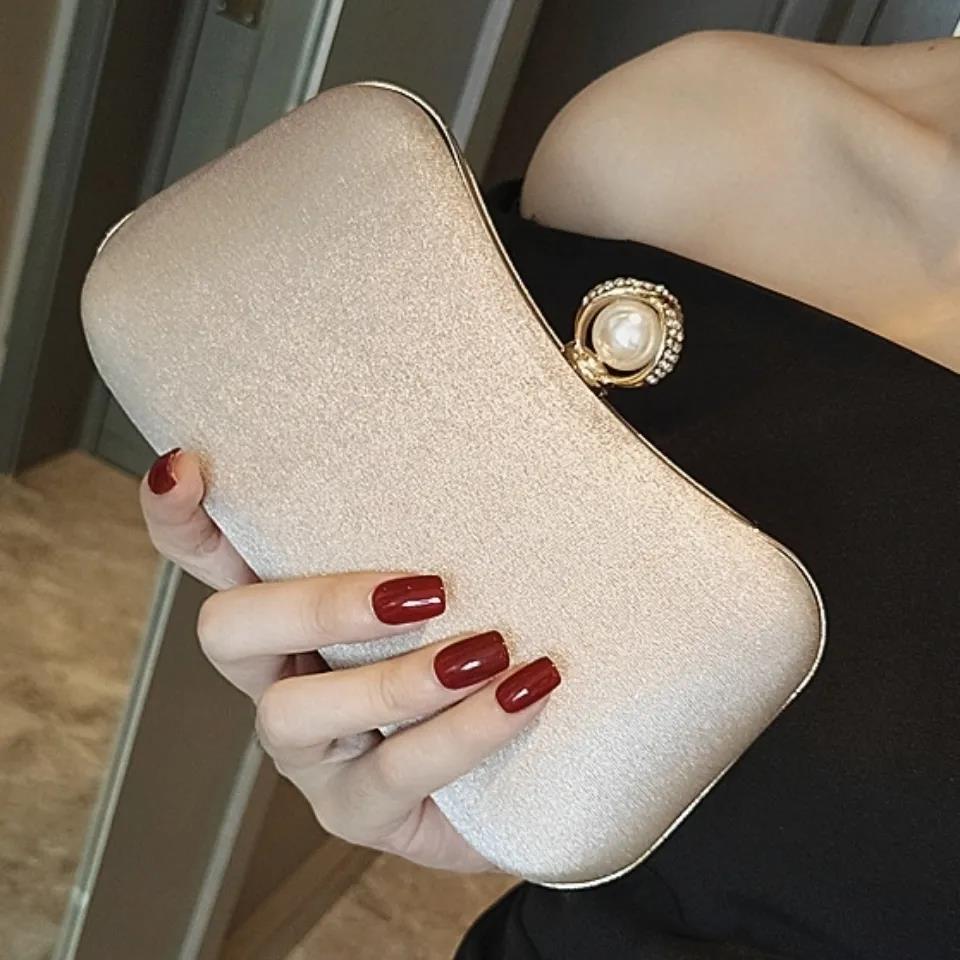 Women's Bag Solid Color Elegant Dinner Hand Bag Vintage Versatile Party Chain Single Shoulder Bag