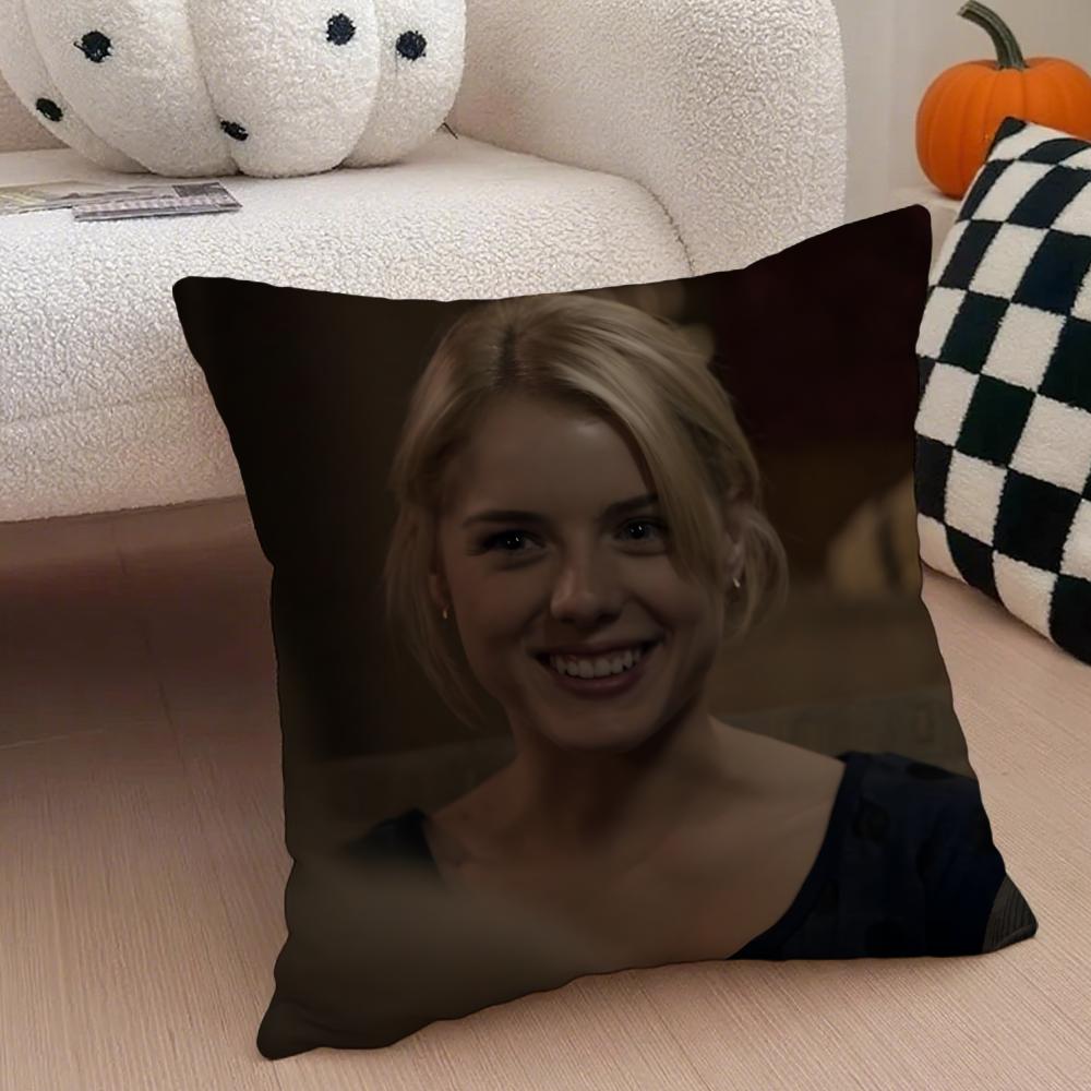 model fashion LLaura WWiggins Cushion Cover Throw Pillow Cover Hidden Button Durable Polyester Chair Cushion