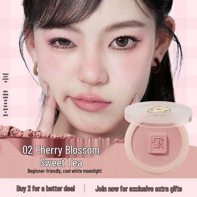 Luo Xiaoman Capybara Single Color Blusher: Brighten Complexion with this Professional Makeup Artist Sunburn Blush.