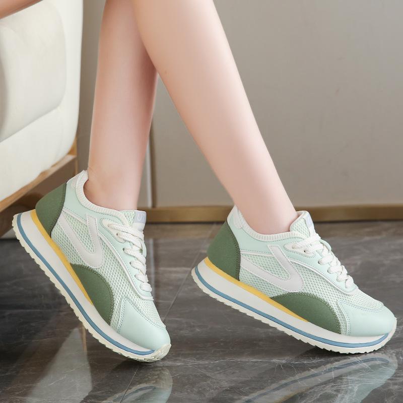 Fashion 2024 New Designer Running Shoes Comfortable Breathable Sports Sneakers Women's Retro Flats Sneakers Walking Jogging Shoes