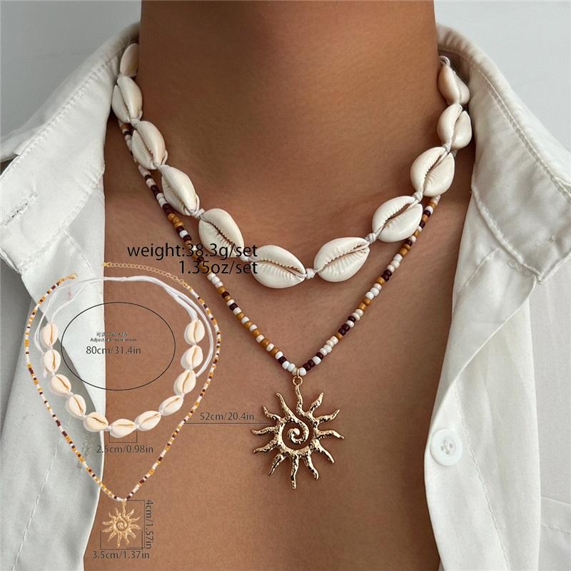 European And American Men's Necklace Beach Vacation Style Coconut Shell Beaded Light Luxury High-end Sun Pendant Clavicle Chain Jewelry