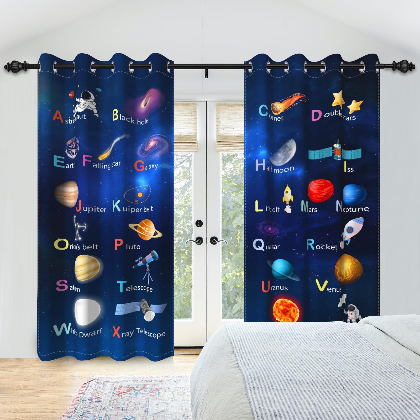 

2 шт./набор Глубокий синий небо Буквы ABC Оконная штора Вселенная Космос Планета Ракета Декор для спальни мальчика Светонепроницаемые Полиэстеровые шторы 50x140cm 2PCS&Grommet Top