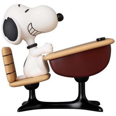 Medicom Toy UDF Ultra Detail Figure 844 PEANUTS SERIES 18 Snoopy with Approximately 85mm Fully Assembled Figure No. Desk, Tall, Non-scale, Painted,