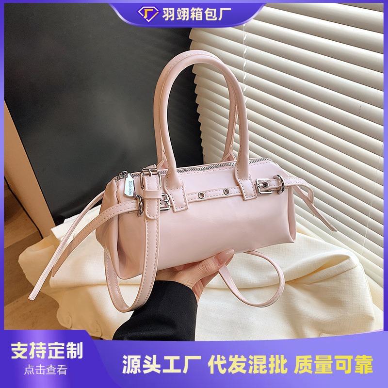 Premium commuter small bag women's new versatile messenger bag fashion portable pillow bag baguette bag