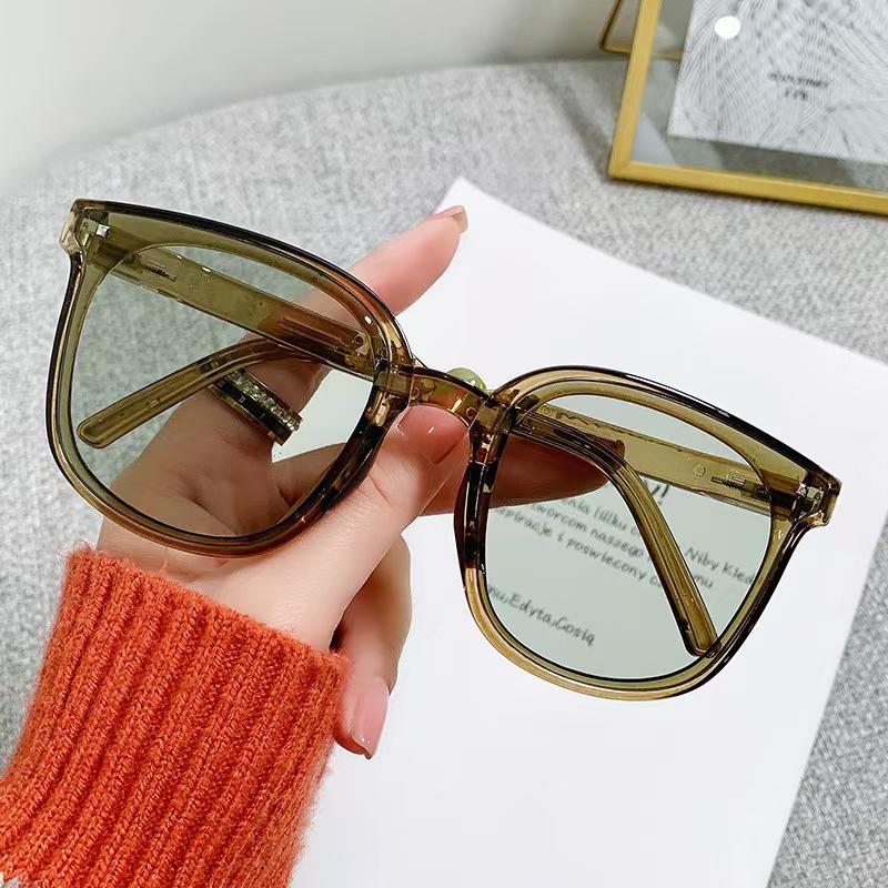 Retro Anti-UV Sunglasses: Same Style as Women's Internet Celebrities, Unisex Design, Sun Protection