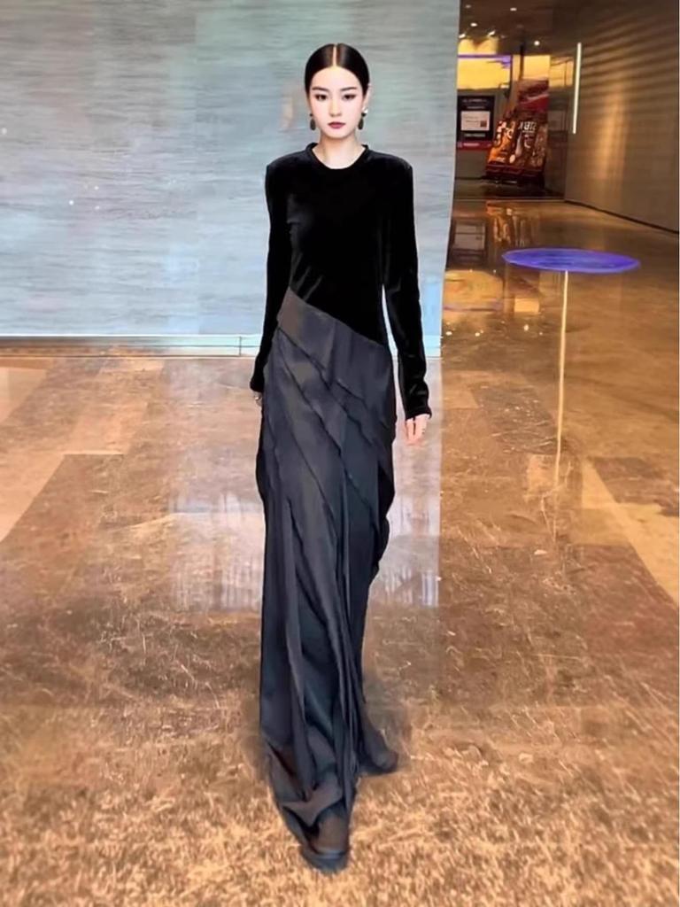 2026 Spring Women's Black Velvet Patchwork Slim Fit Luxury Long Dress