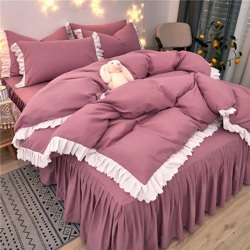 Net Red Korean Princess Style Bettrock Vierteiliger Bettbezug mit Herzspitze für Mädchen Studentenwohnheimbettwäsche