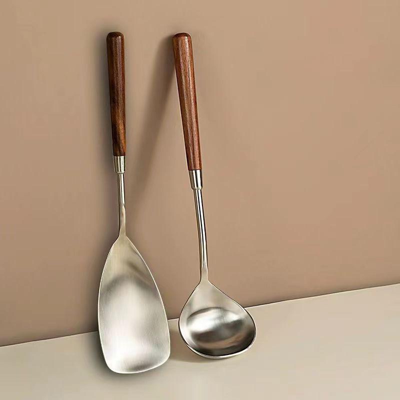 Stainless Steel Soup Scoop Wooden Long Handle Cooking Shovel Scoop Home Restaurant Hotpot Soup Porridge Spoon Kitchen Tableware