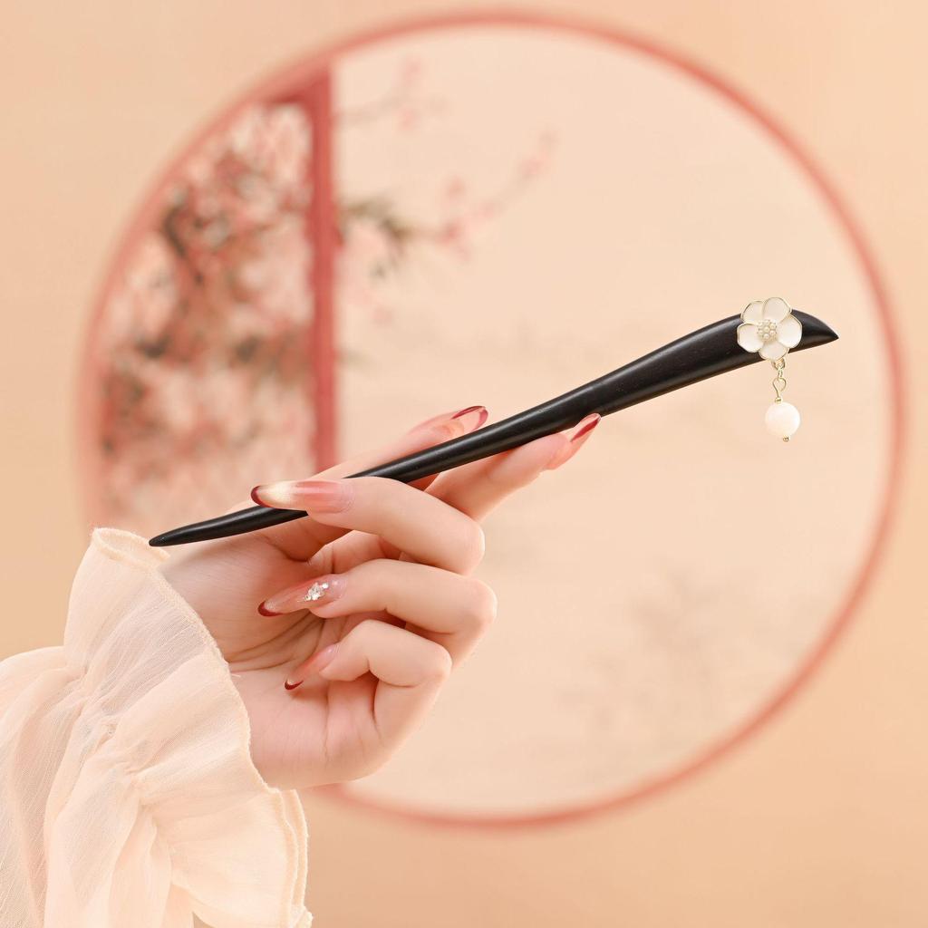 Ancient Style Black Sandalwood Tassel Hairpin for Qipao & Hanfu