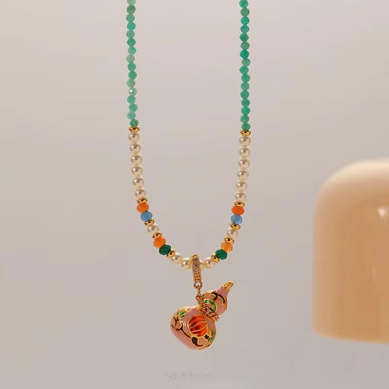 New Chinese Style Retro Light Luxury Enamel Gourd Pearl Sweater Chain for Women, Elegant Long Exquisite All-Match Necklace зелёный
