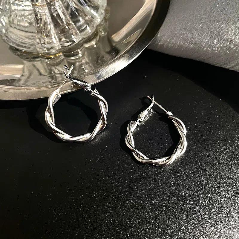 925 Silver Geometric Circle Stud Earrings for Women - Minimalist, High-End Design