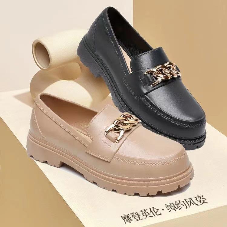 

New rain shoes women s shoes single shoes non-slip soft sole thick sole waterproof low top fashion retro British pedal loafers 40 yards [positive size and positive shot]